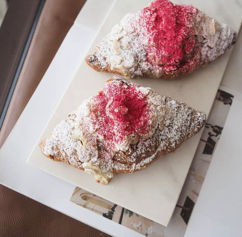 Raspberry Croissant | CHU BAKERY